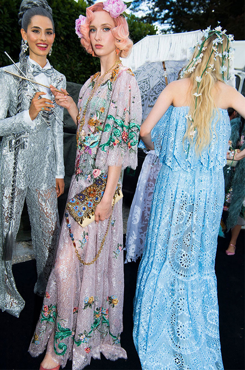 Το μεγαλοπρεπές σόου των Dolce & Gabbana στη Λίμνη Κόμο που θα σε καθήλωσει…-8