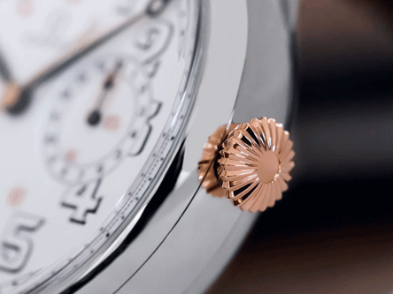 First OMEGA Wrist-Chronograph Limited Edition-3