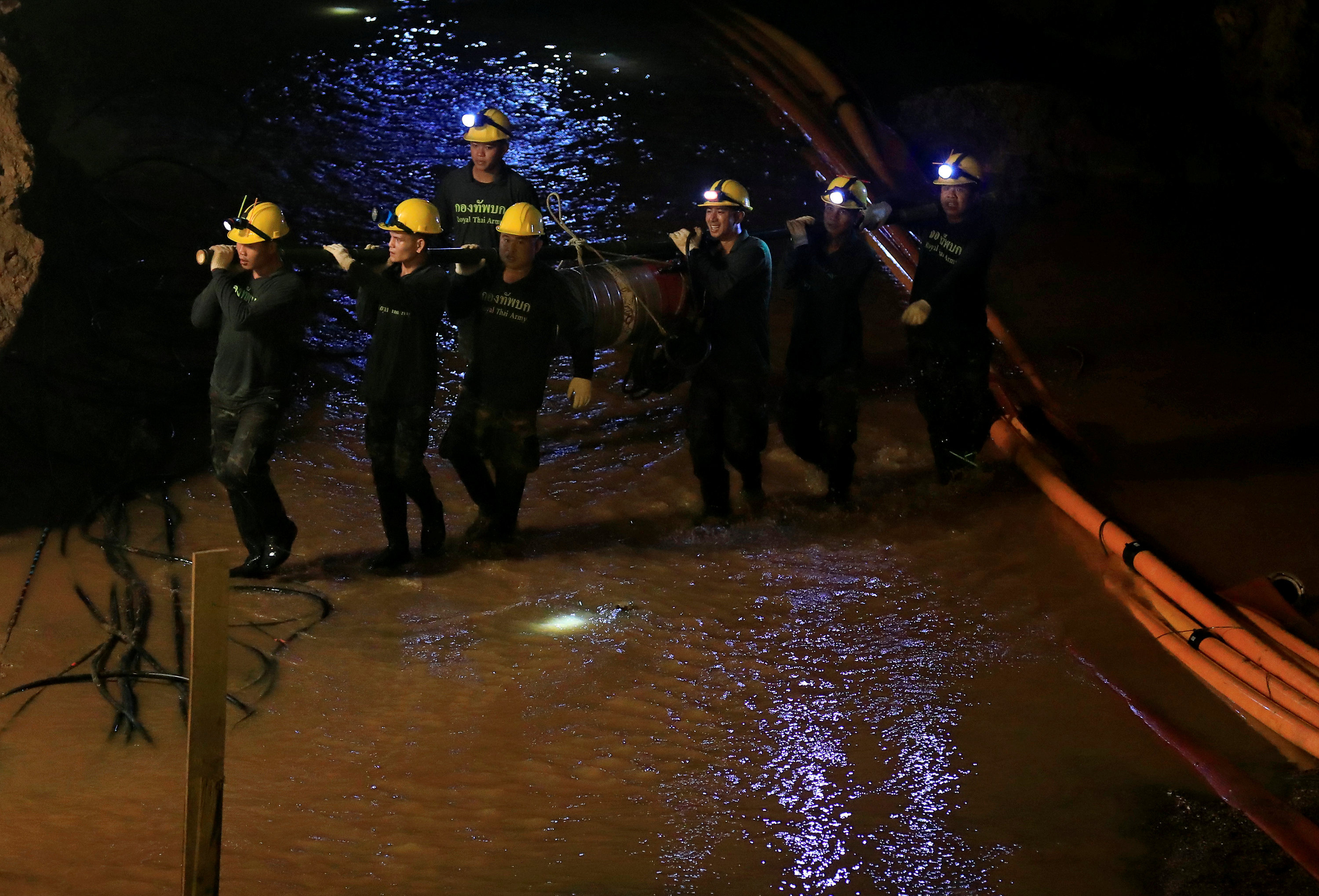 Ταϊλάνδη: Βγήκε τελευταίος από το σπήλαιο και έμαθε για τον θάνατο του πατέρα του-1