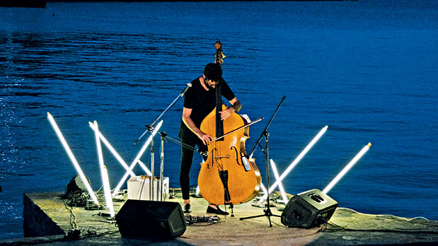 Η τέχνη κάνει restart-3