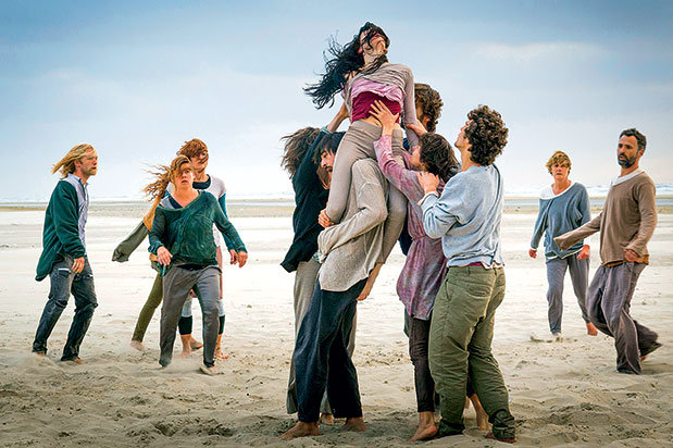 Λίντα Καπετανέα: Καλλιτεχνική διευθύντρια του Διεθνούς Φεστιβάλ Χορού Καλαμάτας-1