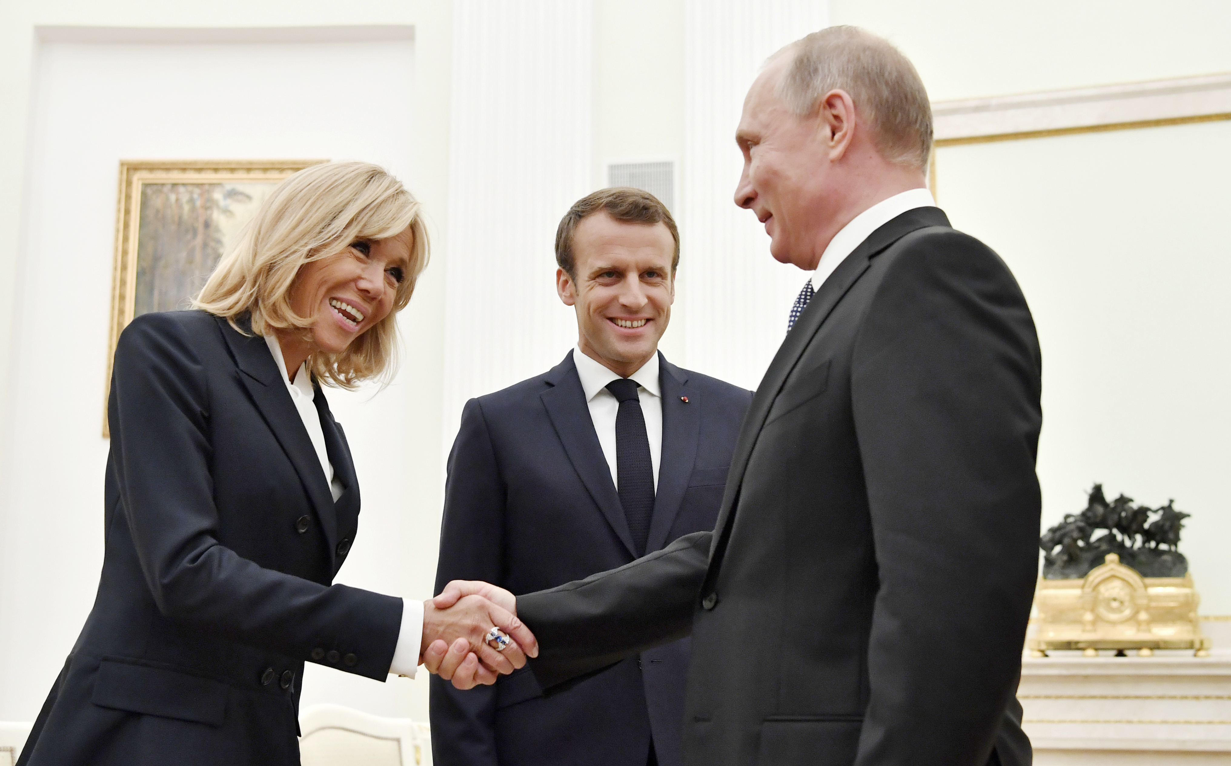 O Μακρόν συναντήθηκε με τον Πούτιν: Ηρθαμε να πάρουμε το κύπελλο-3
