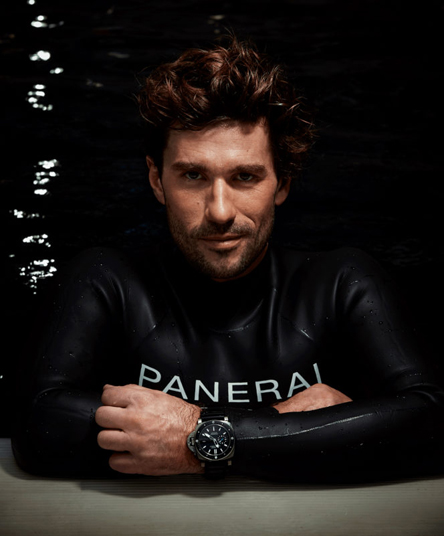 Εξερεύνηση στο βυθό με ένα PANERAI Luminor Sumbersible 1950 Amagnetic-1