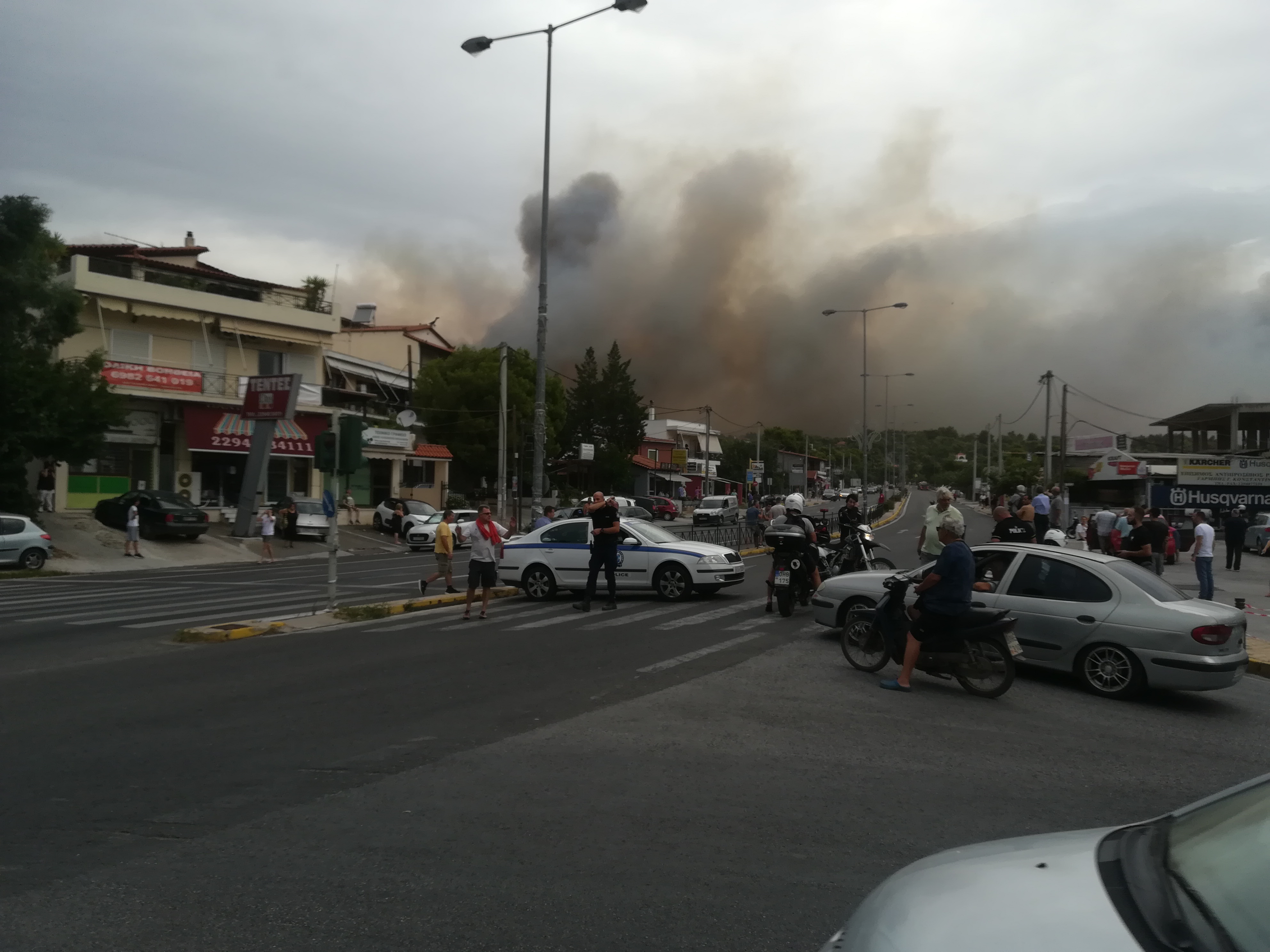 Εικόνες ολοκληρωτικής καταστροφής από τις πυρκαγιές (Φωτο – Βίντεο)-22