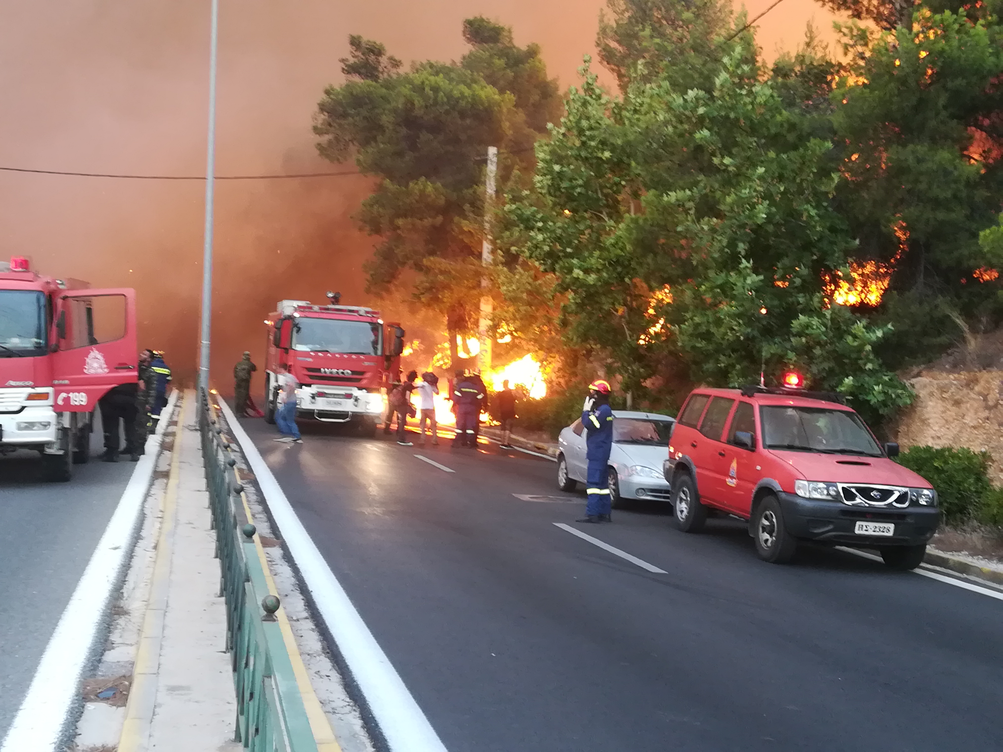 Εικόνες ολοκληρωτικής καταστροφής από τις πυρκαγιές (Φωτο – Βίντεο)-29