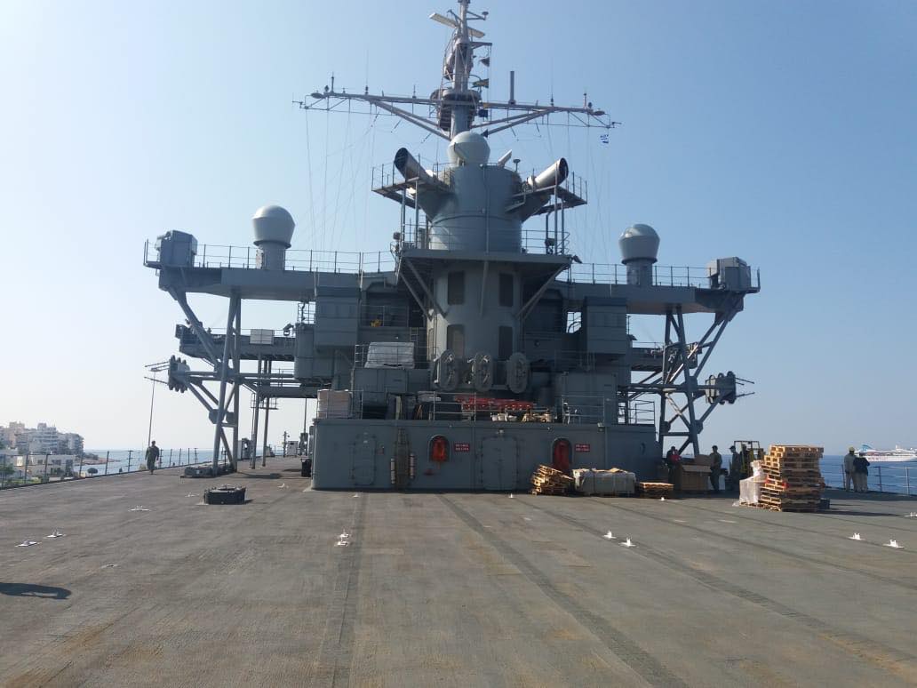 Στον Πειραιά η ναυαρχίδα του έκτου στόλου των ΗΠΑ-2