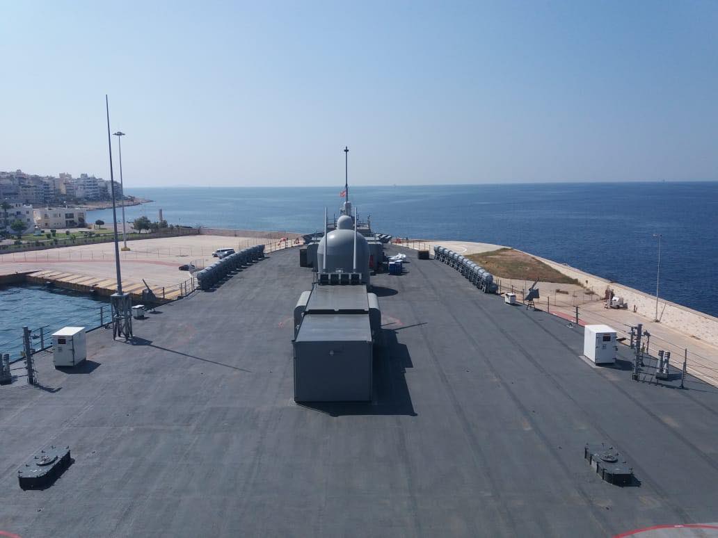 Στον Πειραιά η ναυαρχίδα του έκτου στόλου των ΗΠΑ-7
