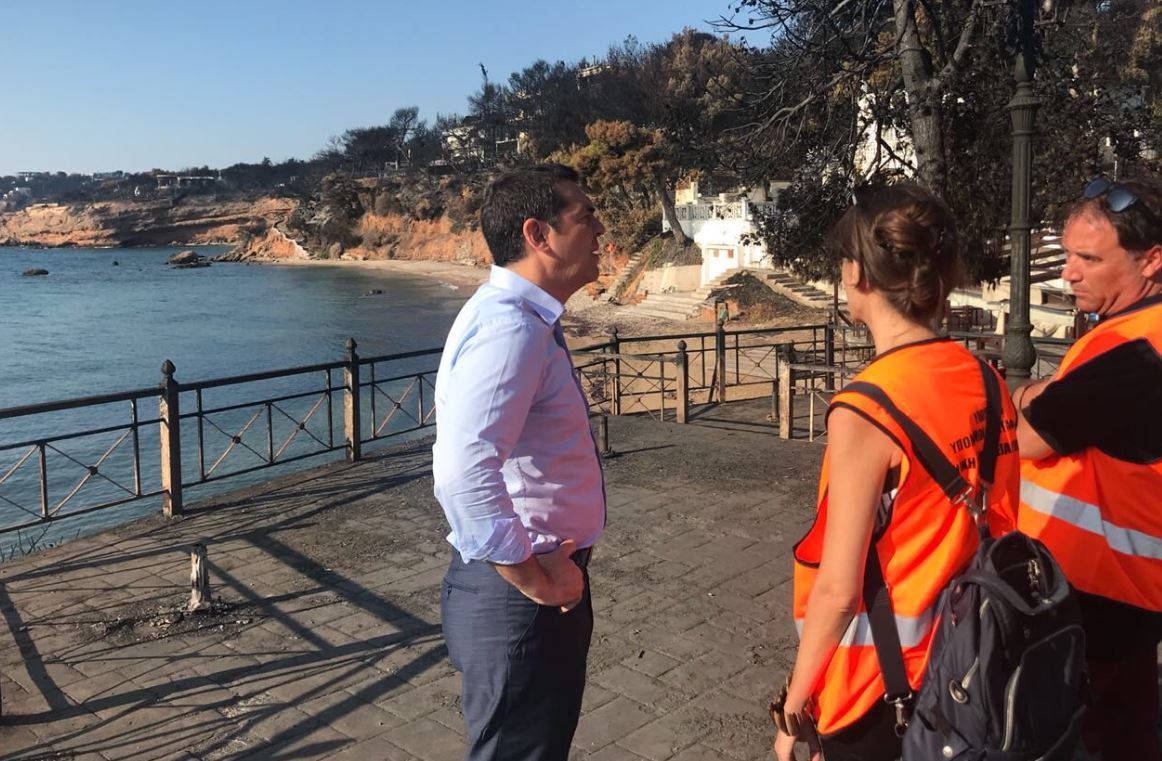 Επίσκεψη Τσίπρα στις πληγείσες περιοχές στο Μάτι (Φωτογραφίες)-3