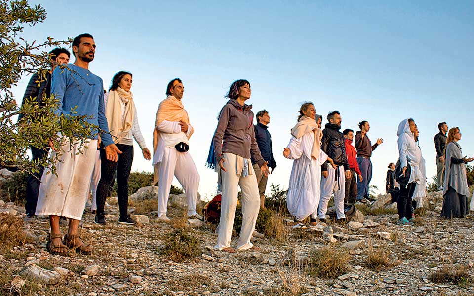 Ολονύχτια εμπειρία ονείρων – Βιωματική παράσταση στον ναό του Επικούριου Απόλλωνα-2