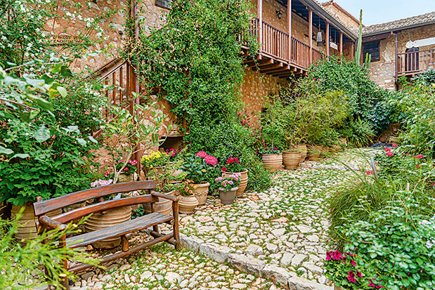 Αρχαία Επίδαυρος: Όχι μόνο θέατρο-2