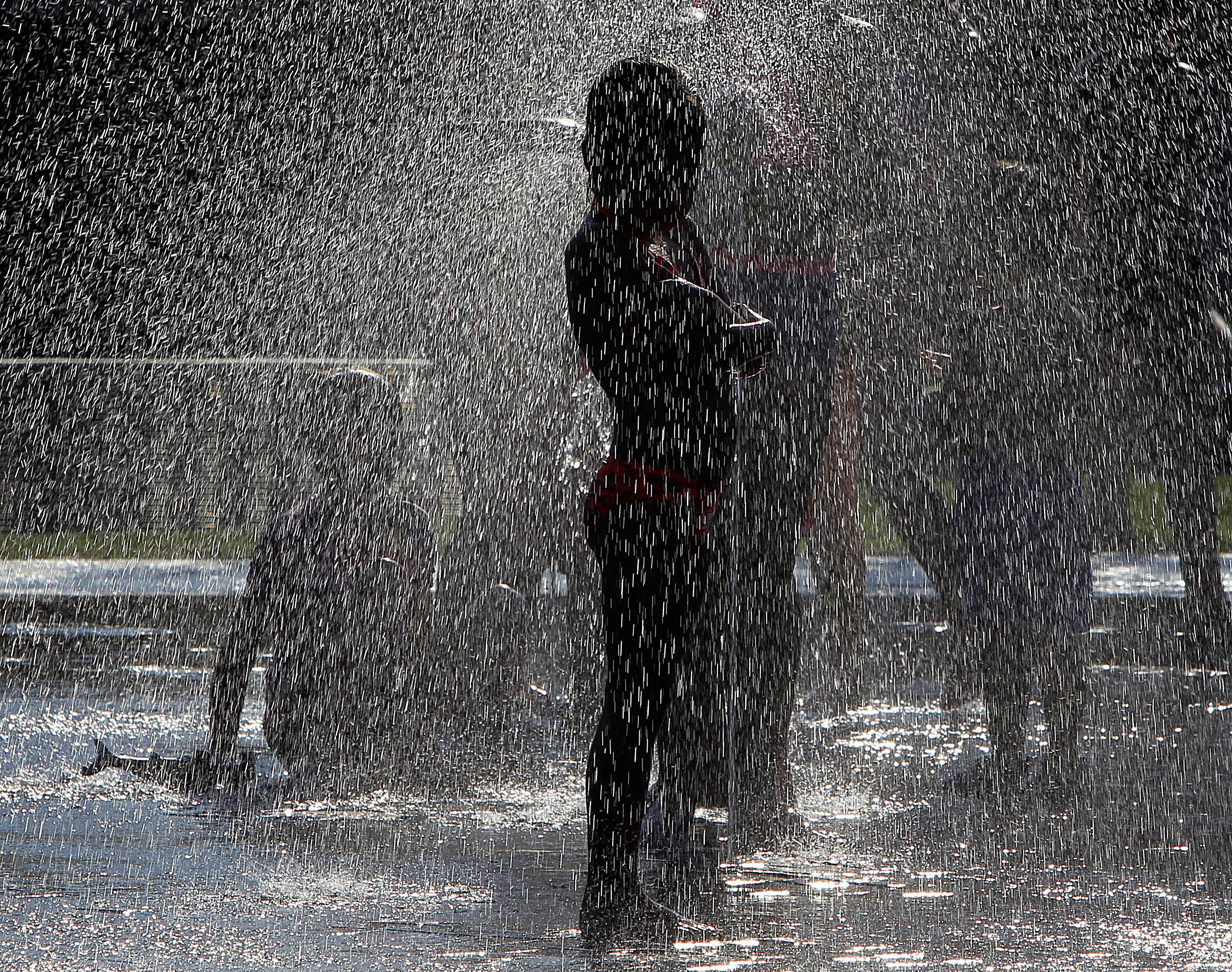 Σε κλοιό καύσωνα η Ευρώπη: Ισπανία και Πορτογαλία «απειλούν» το ρεκόρ της Αθήνας-1