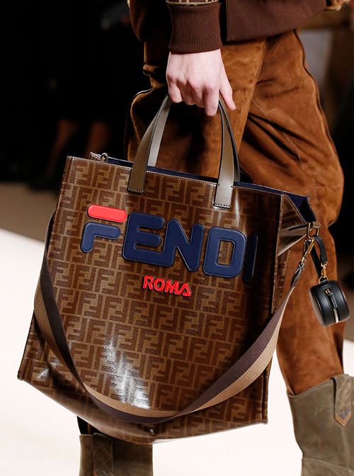 5 hot τσάντες που όλες θα κρατάμε το Φθινόπωρο-5