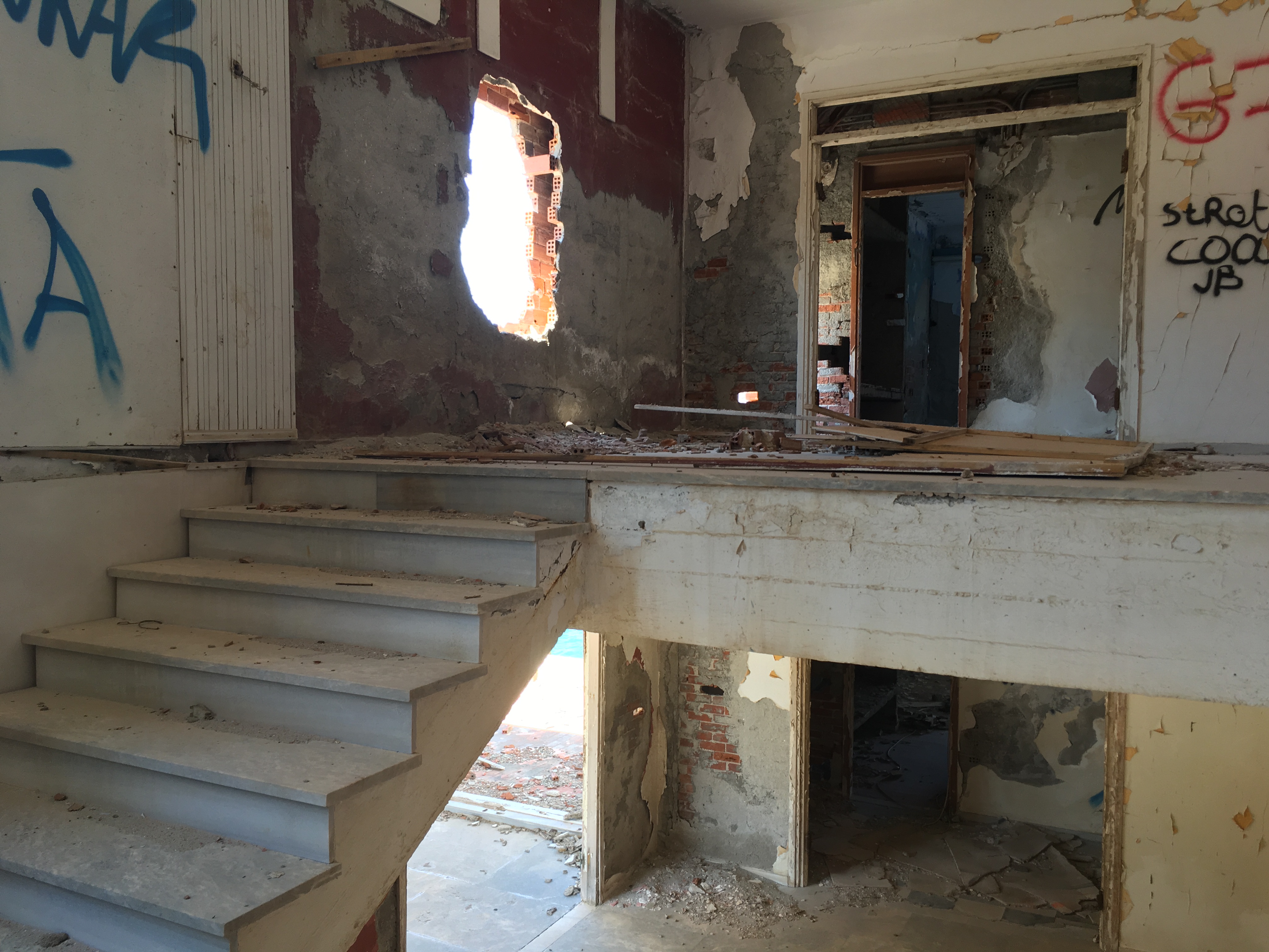 Ξενία, η χρόνια εκκρεμότητα της Ανδρου-8