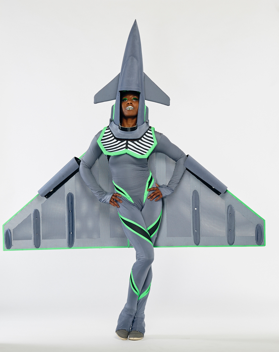 Τάκης Χατούπης: «Ντύνει» από όπερες έως τσίρκο-3