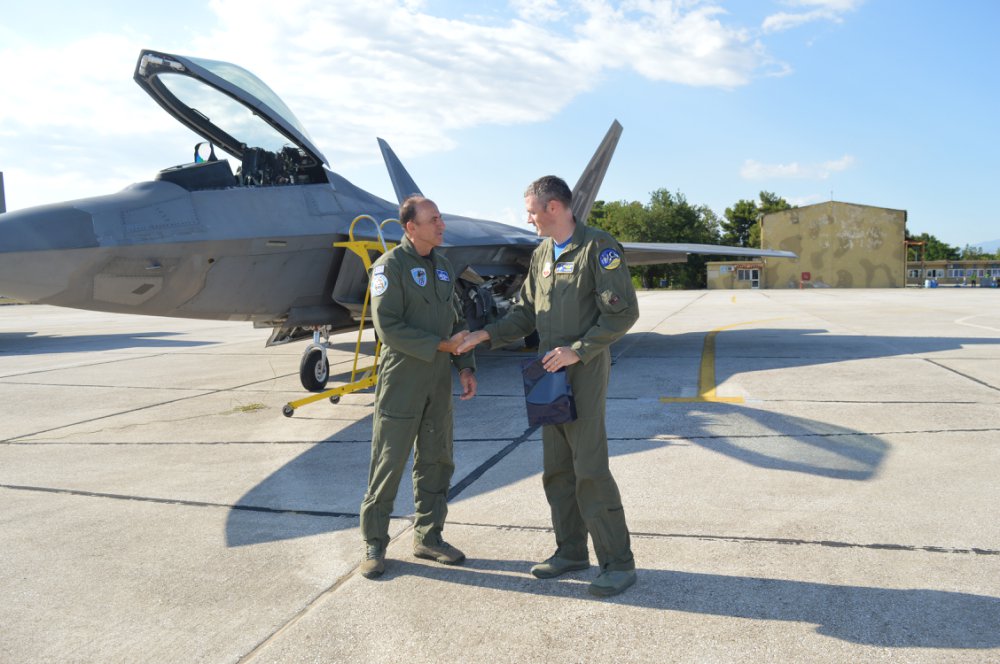 Αμερικανικά F-22 Raptor στη Αεροπορική Βάση της Λάρισας-2