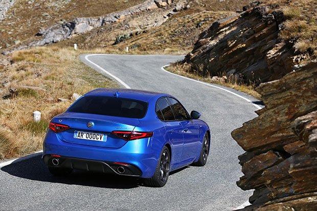 ΔΟΚΙΜΗ: Alfa Romeo Giulia Veloce (εις το τετράγωνο)-1