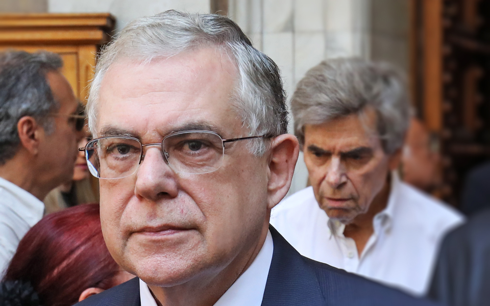 Υστατο χαίρε για τον Γρηγόρη Σκαλκέα, τον αγαπητό «κ. Καθηγητή»-2