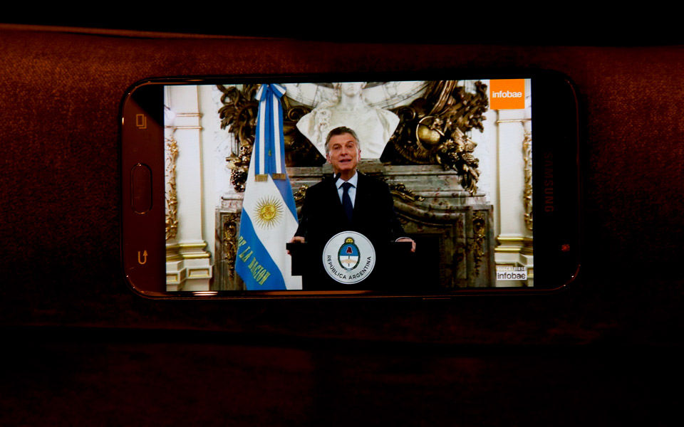 Πρόγραμμα λιτότητας ανακοίνωσε ο πρόεδρος της Αργεντινής – Αύριο το ραντεβού με το ΔΝΤ-1