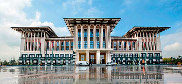 Η τουρκική λίρα πιέζεται, αλλά τα σούσι αντέχουν…-1