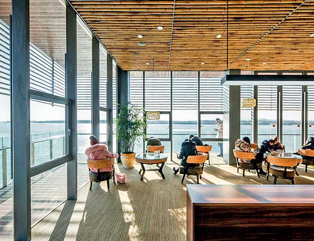 «Ξεφυλλίζοντας» εξωστρέφεια και νέες τεχνολογίες-2