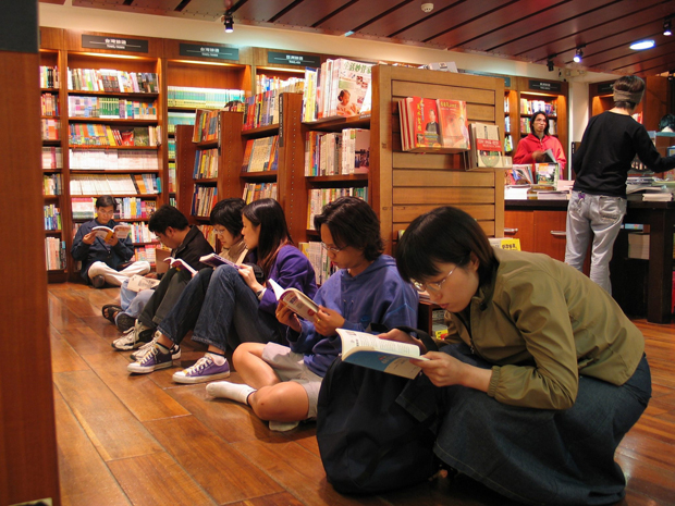 Τα βιβλία θα συνεχίσουν να ζουν για πάντα-2