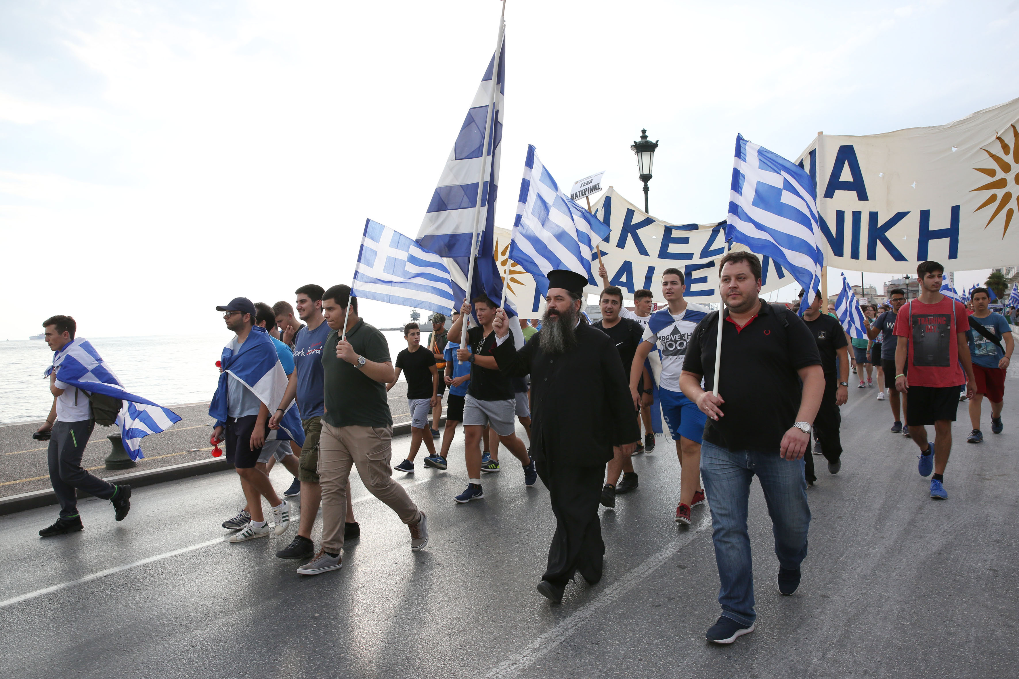Καρέ καρέ τα επεισόδια στη Θεσσαλονίκη (φωτογραφίες – βίντεο)-11