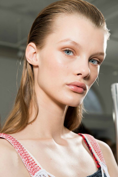 LFW: Το beauty look στο show της Victoria Beckham-1