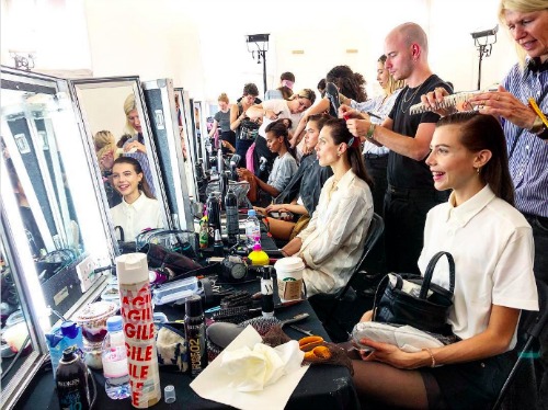 LFW: Το beauty look στο show της Victoria Beckham-4