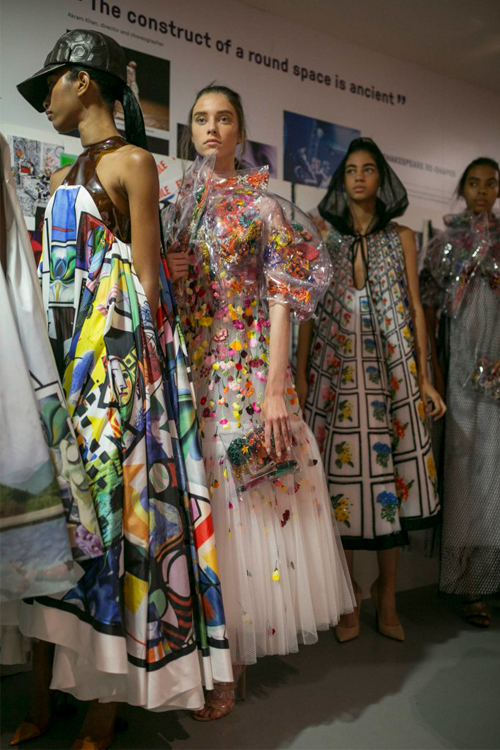 Backstage στο σόου για τα 10χρονα της Mary Katrantzou-1