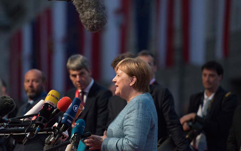 Ε.Ε.: «Παιχνίδι αλληλοκατηγοριών» για το μεταναστευτικό-2