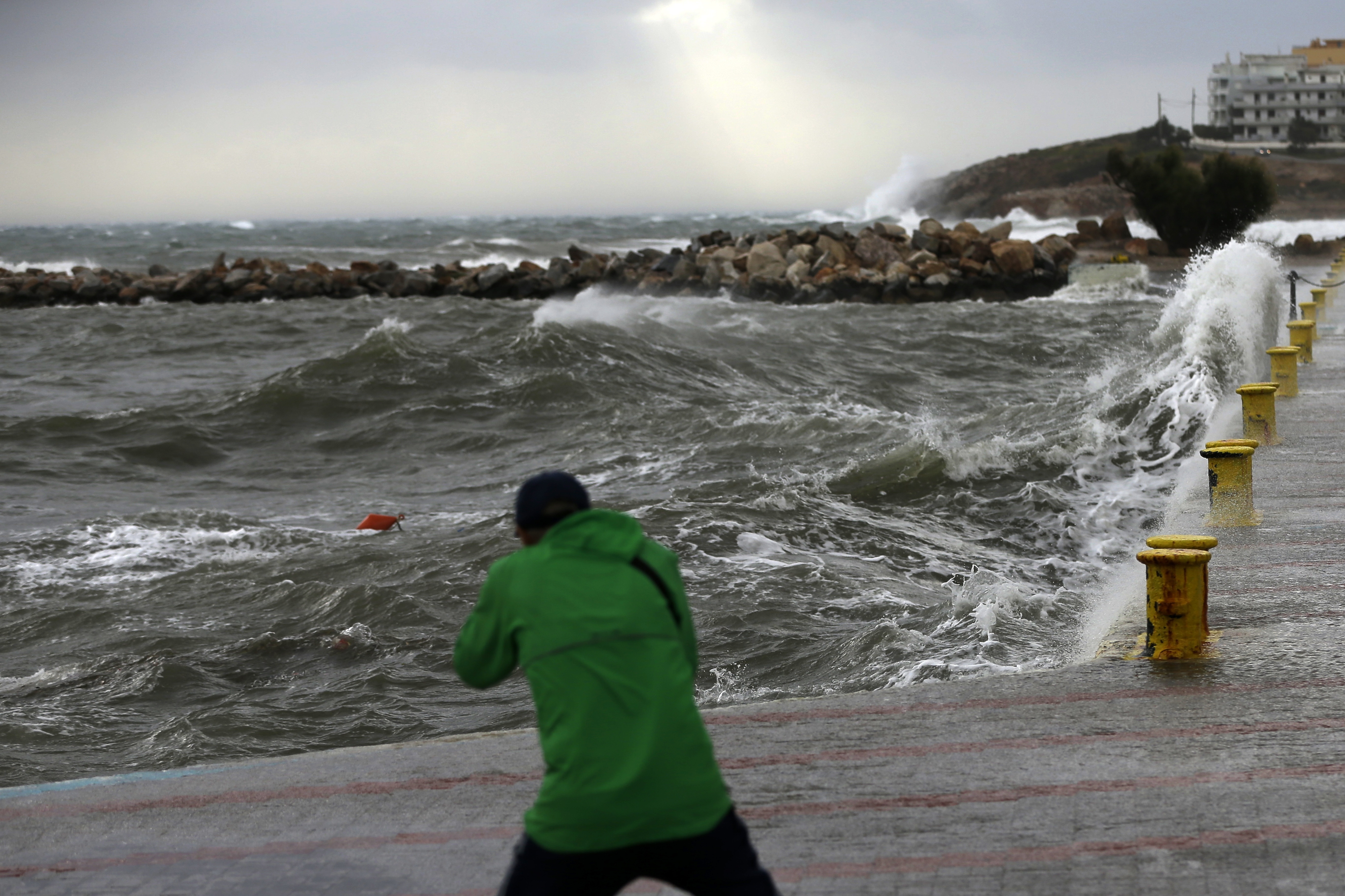 Η πορεία του κυκλώνα τις επόμενες ώρες (φωτογραφίες και βίντεο)-3