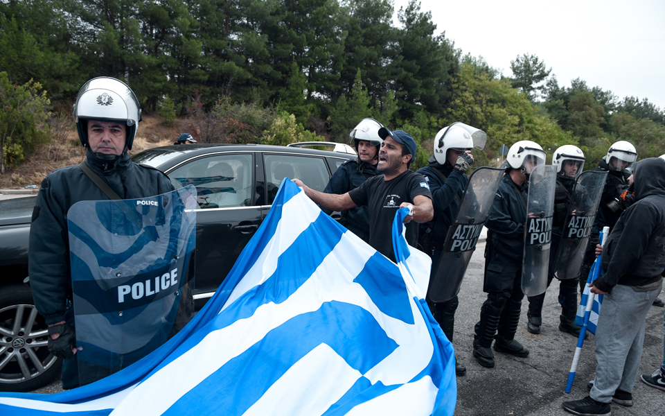 Συγκέντρωση διαμαρτυρίας στο τελωνείο Ευζώνων για το δημοψήφισμα στην ΠΓΔΜ (φωτογραφίες)-6