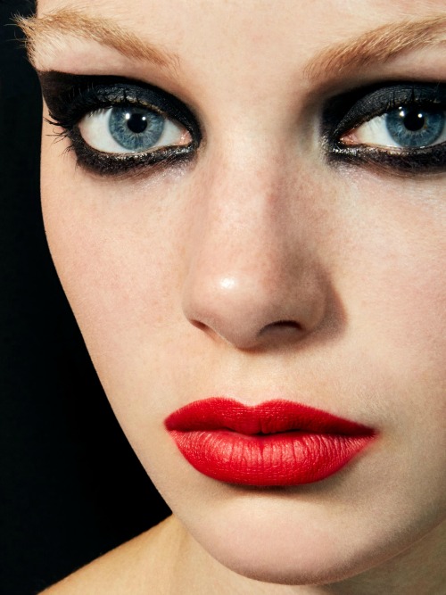 Paris Fashion Week: Τα makeup looks στο show του Saint Laurent-2