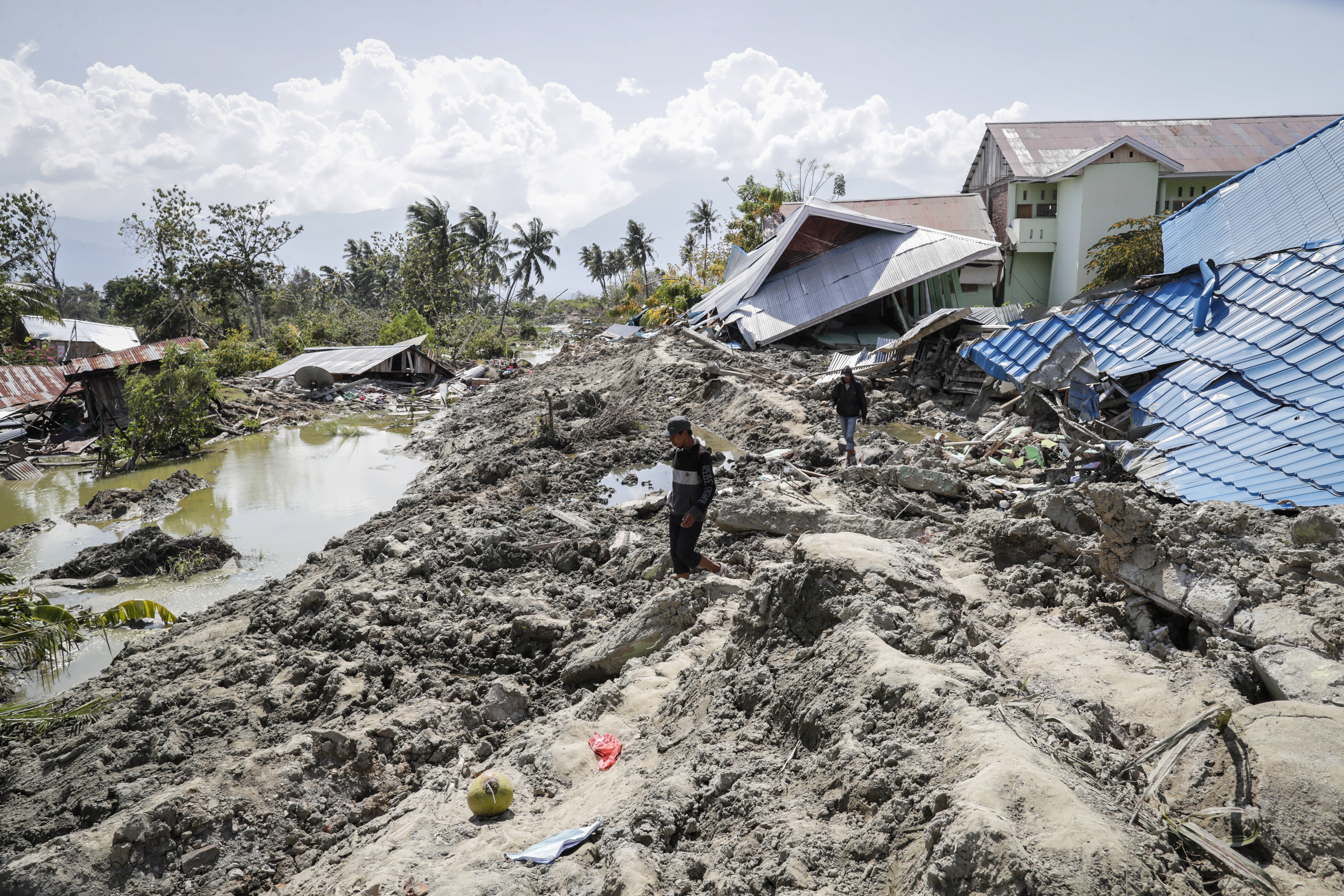 Στους 844 οι νεκροί μετά από τον καταστροφικό σεισμό στην Ινδονησία (φωτογραφίες)-6