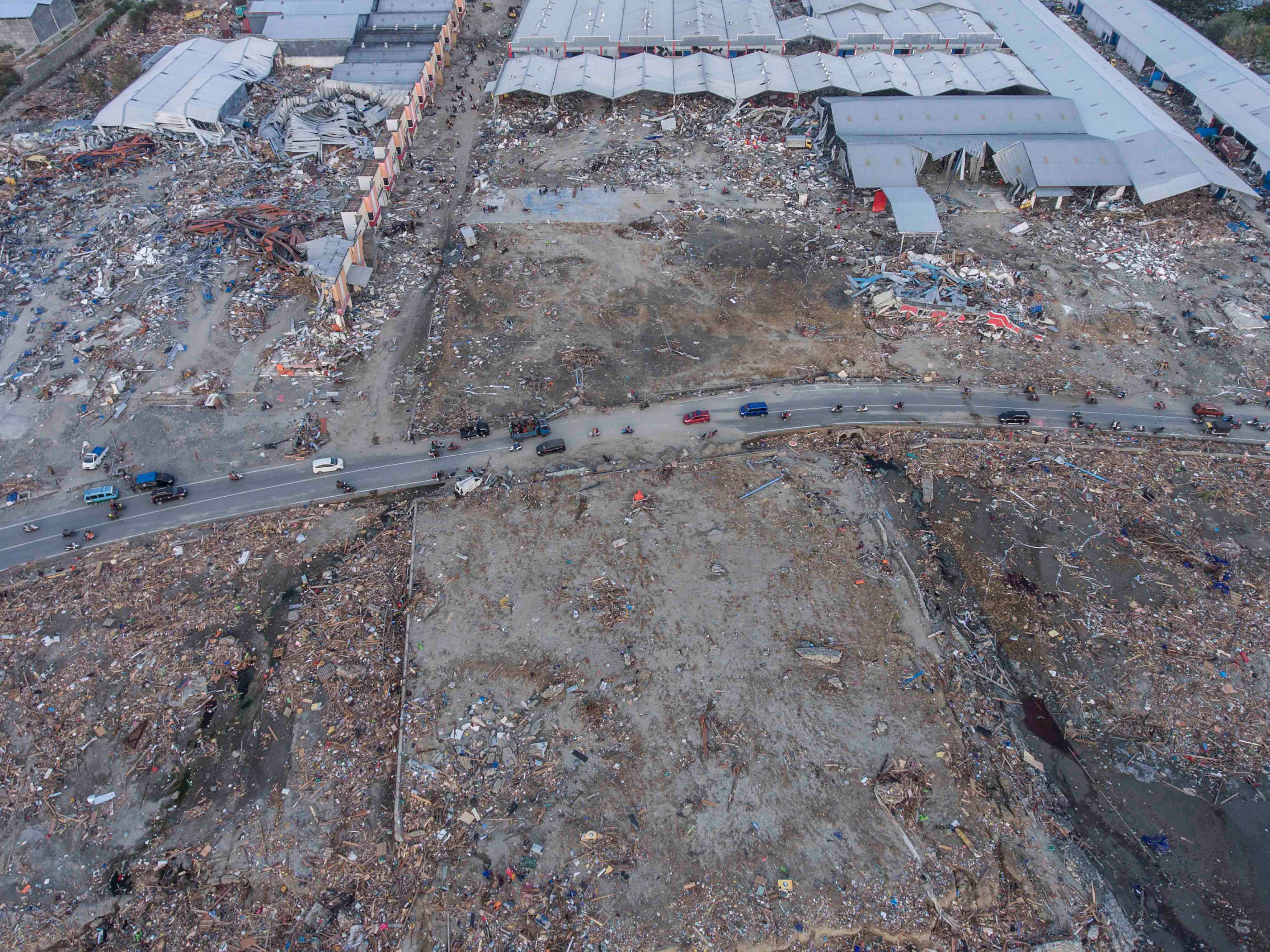 Αλλαξε ο «χάρτης» της Ινδονησίας μετά τον φονικό σεισμό των 7,5 Ρίχτερ (φωτογραφίες)-2