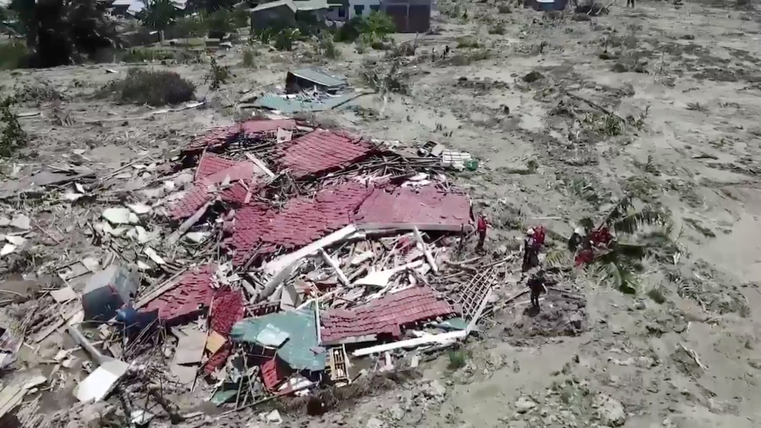 Αλλαξε ο «χάρτης» της Ινδονησίας μετά τον φονικό σεισμό των 7,5 Ρίχτερ (φωτογραφίες)-3