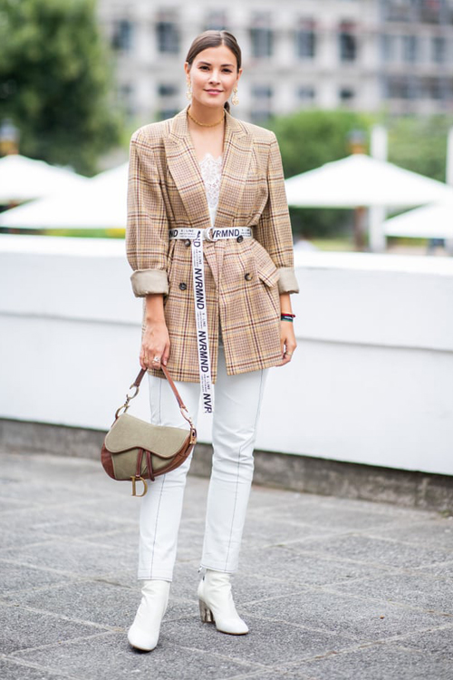 Το καρό σακάκι δεν πάει πουθενά! 7 super ιδέες για να το φορέσεις τώρα!-6