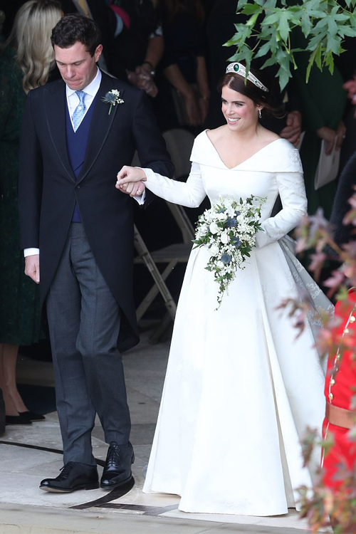 Η πριγκίπισσα Ευγενία ήθελε να στείλει ένα όμορφο μήνυμα με το νυφικό της!-1