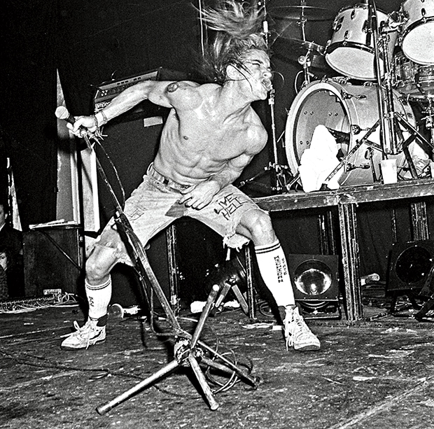 Ενας ροκ εν ρολ μύθος με κάμερα στο χέρι-1