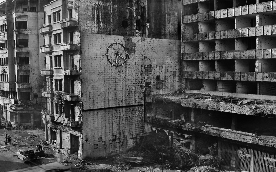 Ο «γκρίζος» κόσμος ενός θρυλικού φωτογράφου-1