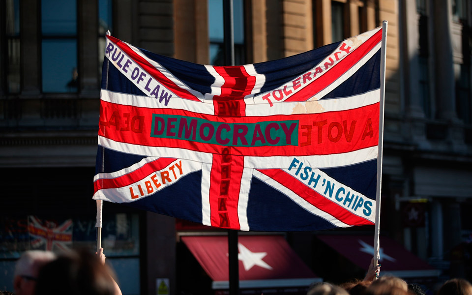 Brexit: Νέο δημοψήφισμα ζήτησαν εκατοντάδες χιλιάδες διαδηλωτές στο Λονδίνο (φωτογραφίες)-3