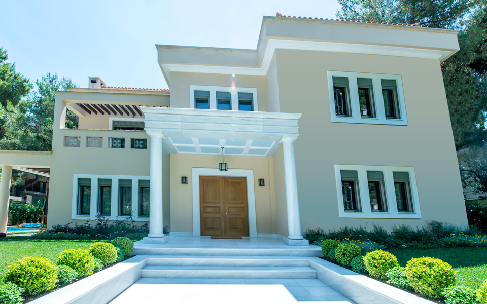 Μία εντυπωσιακή «έξυπνη» κατοικία στην Εκάλη-6