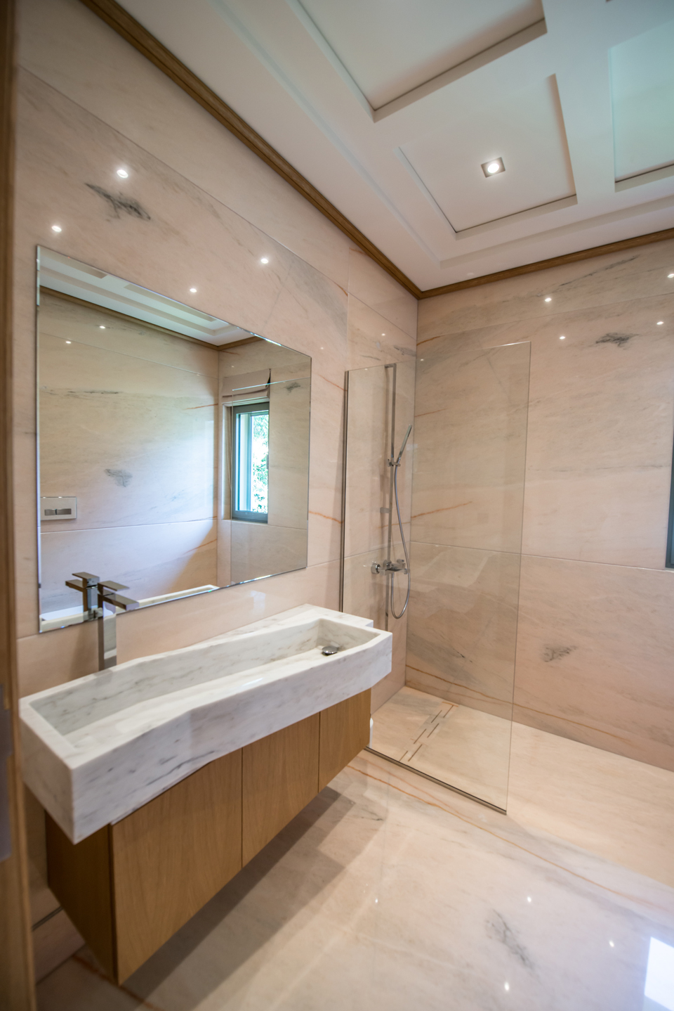 Μία εντυπωσιακή «έξυπνη» κατοικία στην Εκάλη-4