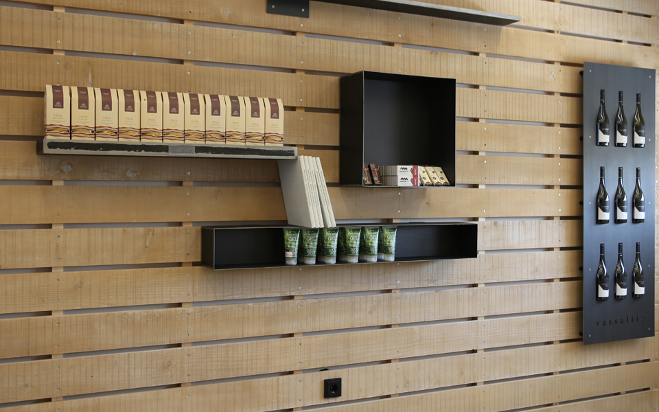 Ενα ξεχωριστό οινοποιείο στη Σαντορίνη-5