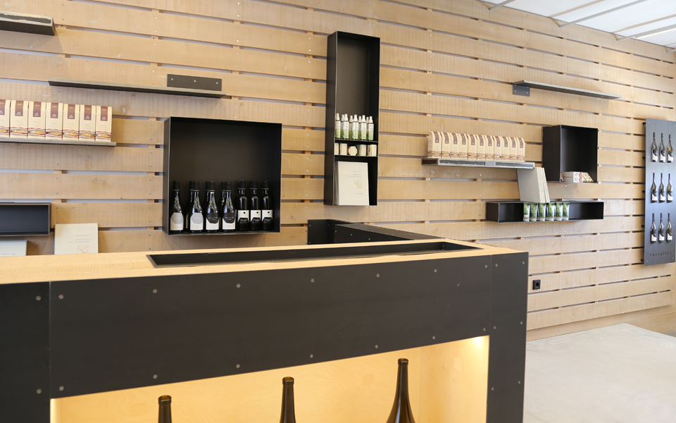 Ενα ξεχωριστό οινοποιείο στη Σαντορίνη-6