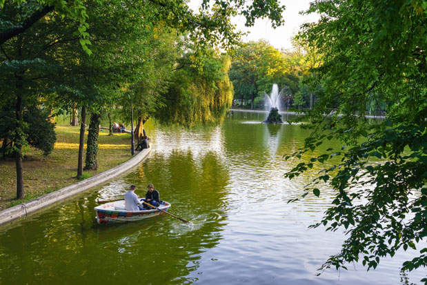 Βουκουρέστι by locals-2