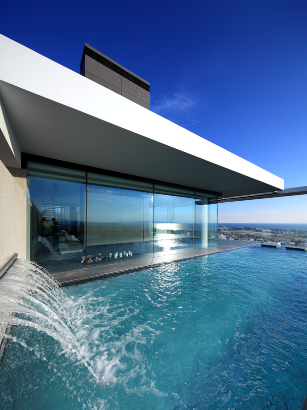 Μία ονειρική κατοικία με θέα τη θάλασσα του Αλίμου-11