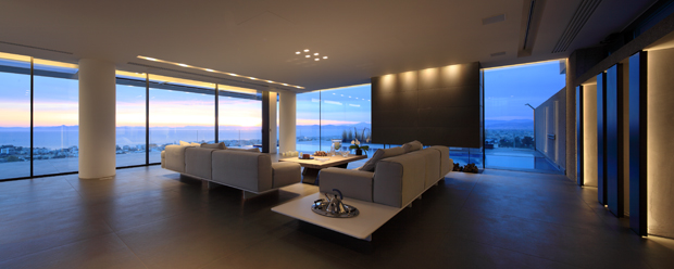 Μία ονειρική κατοικία με θέα τη θάλασσα του Αλίμου-8