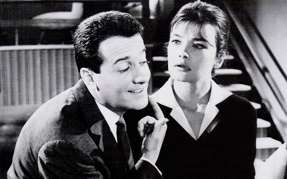 «Μεγάλοι Ελληνες Ηθοποιοί»: Οι θρυλικές ατάκες της «ιέρειας» της τέχνης, Τζένης Καρέζη-2