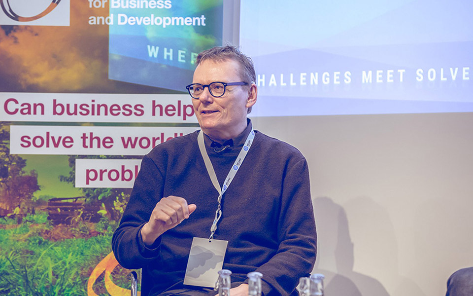 Στιγμιότυπα από ένα συνέδριο που ανοίγει τα φτερά του-2